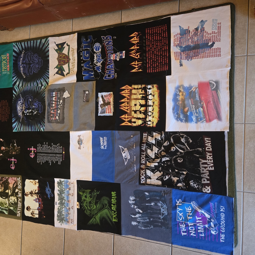 Custom T-Shirt Memory Quilt - Picture 4 of 16